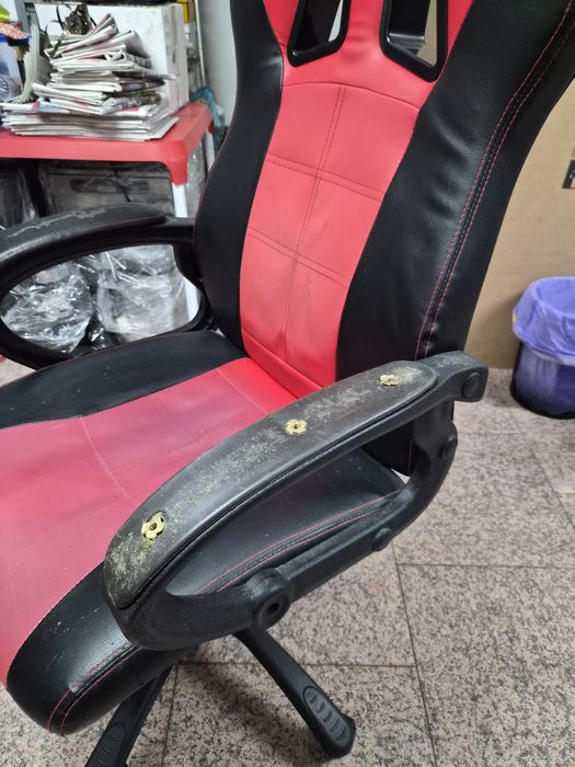 Cadeira Gaming NPLAY Vermelha e Preta