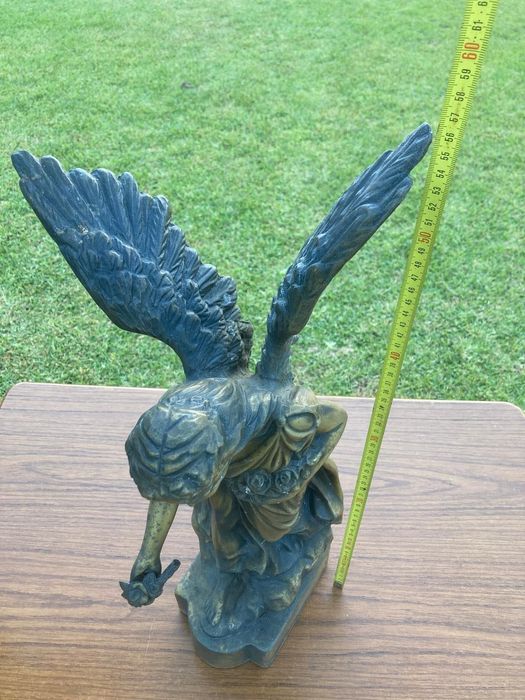 Estatueta em Bronze (anjo do luto)