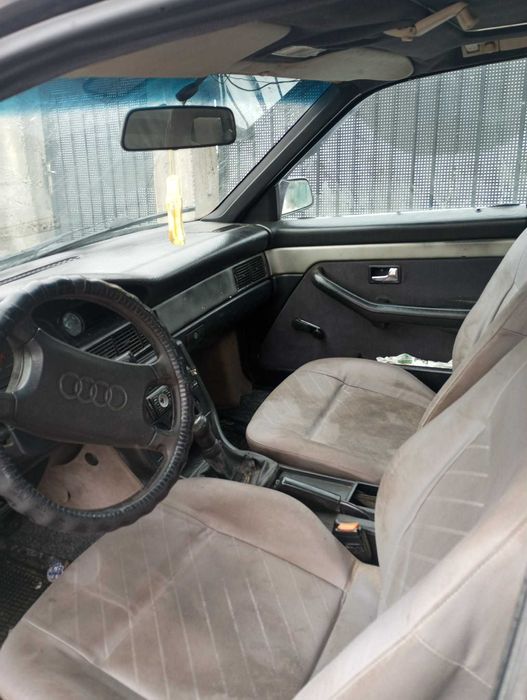 Продам машину Ауді 100