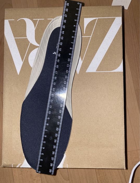 Нові кросівки Zara замш 41 розмір