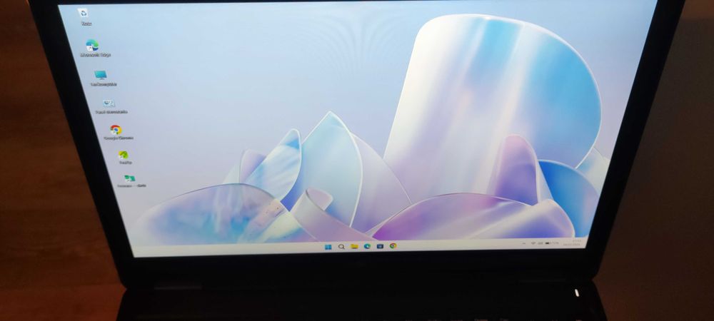 Dell Latitude E5550 Windows 11 Dysk SSD