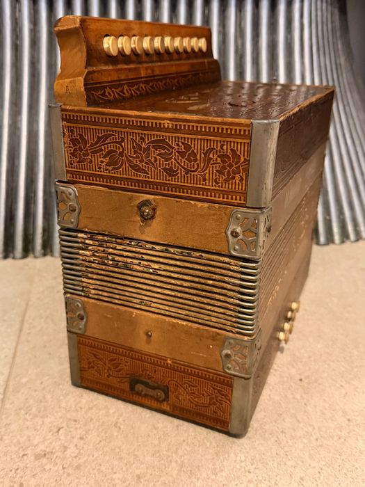Acordeão Melodeon Hohner antigo