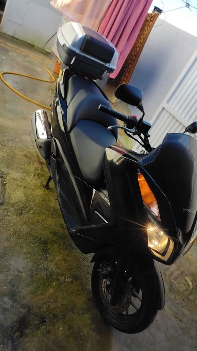 Vende se Honda forza 300cc
