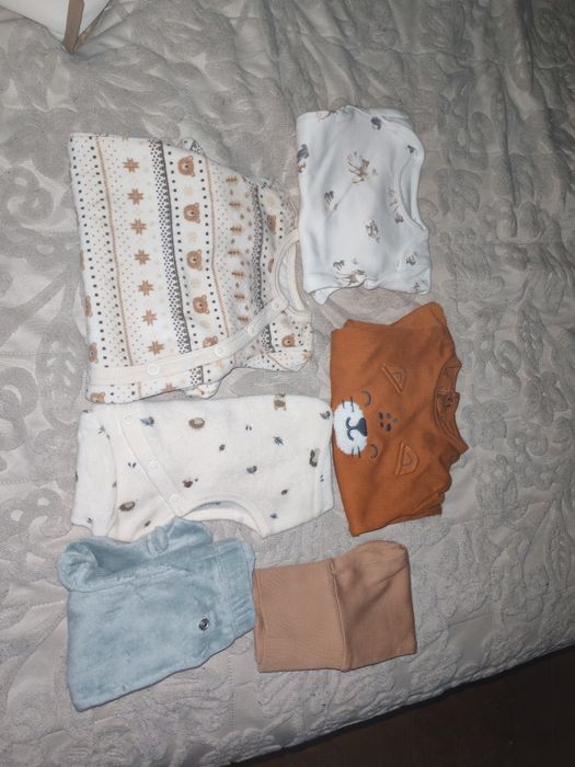 Lote de roupa bebe 0-1 meses nova