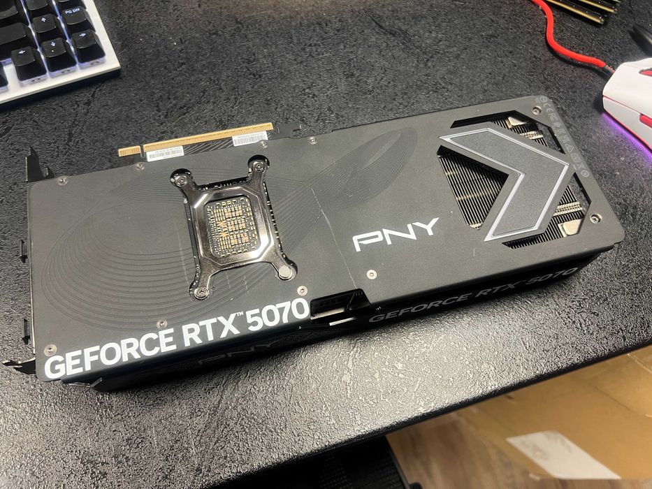 PNY GeForce placa grafica RTX 5070