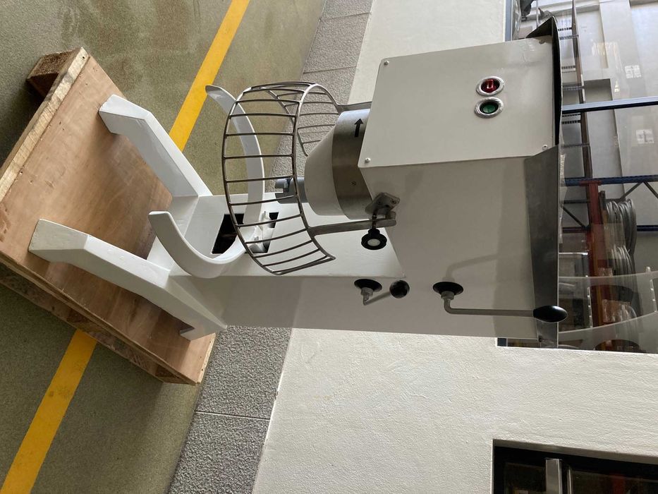 Batedeira profissional 40 Litros eletromecánica