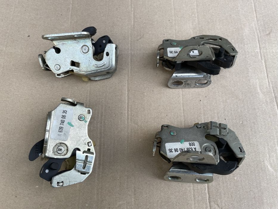 Замок скоба задней двери розпашонка на VITO-VIANO W639