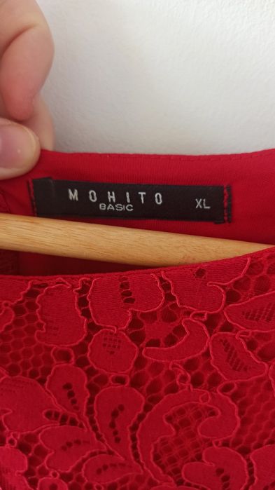 Klasyczna sukienka czerwona koronkowa Mohito basic XL, elegancka, na r