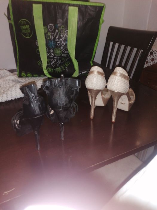 Sapatos senhora salto alto