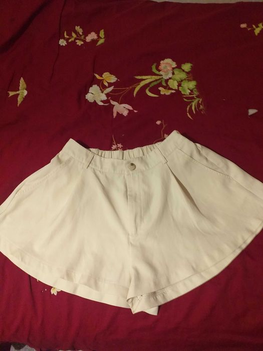 Продам шорти Shein