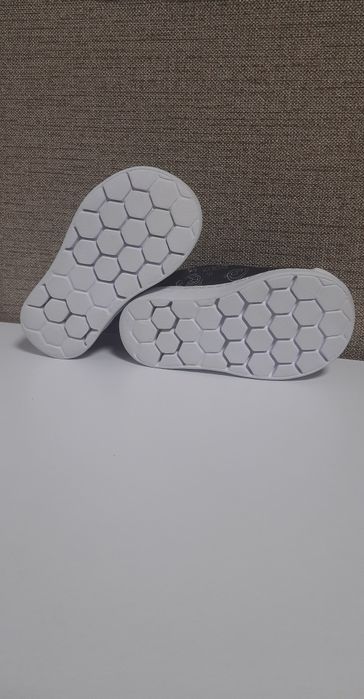 Кросівки Adidas оригінал розмір 20 устілка  12,5 см