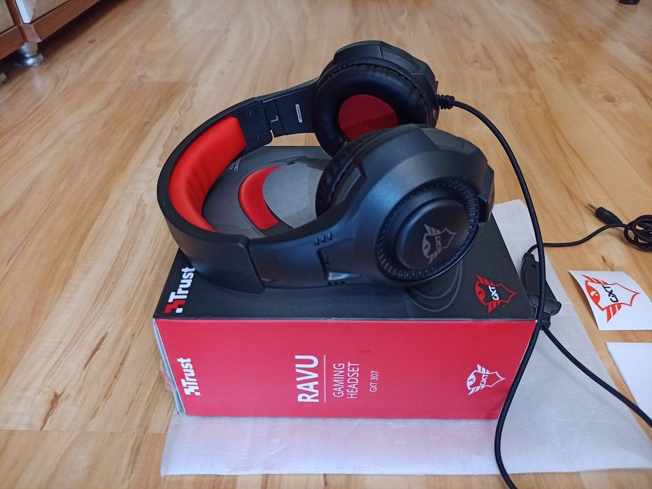 Продам игровые наушники с микрофоном RAVU GXT 307