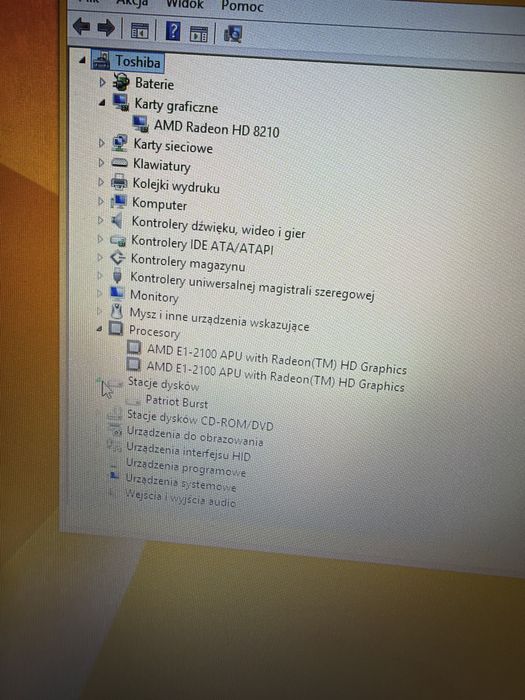 Laptop Toshiba 17 cali