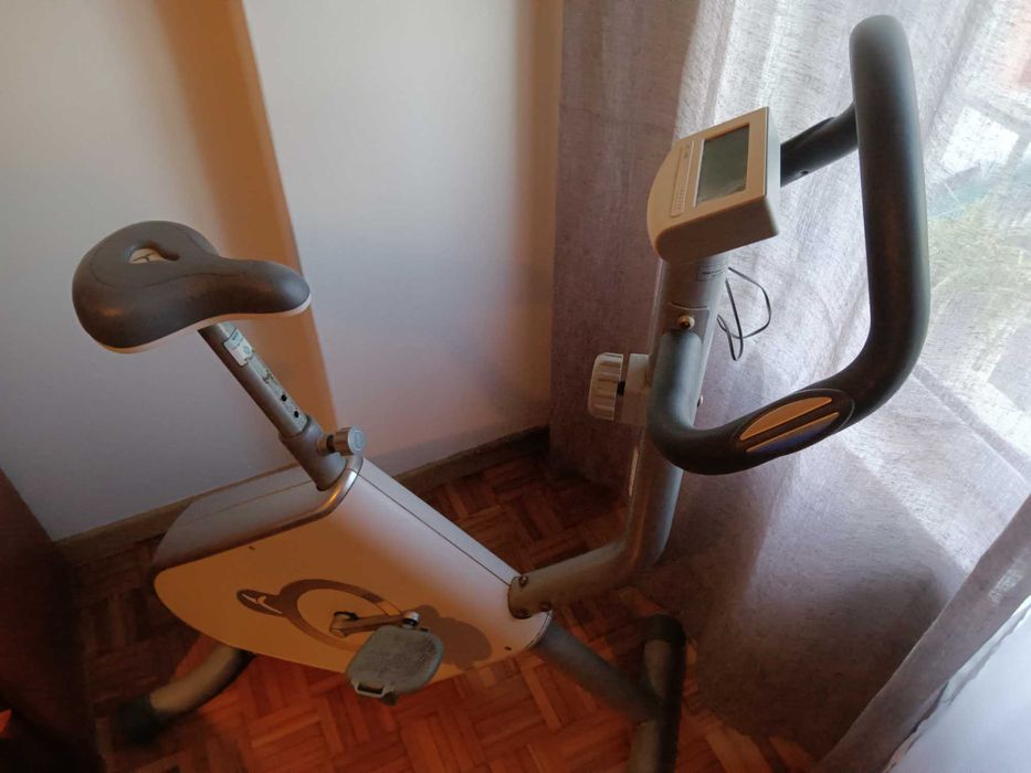 Bicicleta estática Decathlon