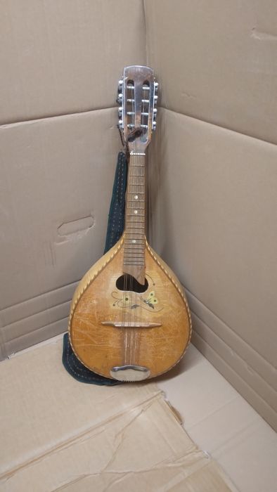 stara mandolina 8-strunowa z futerałem firmy DREIMA antyk lata 50