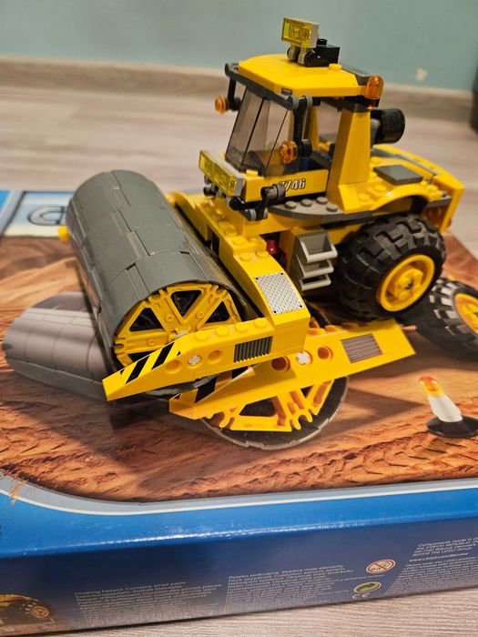 LEGO City 7746 walec drogowy