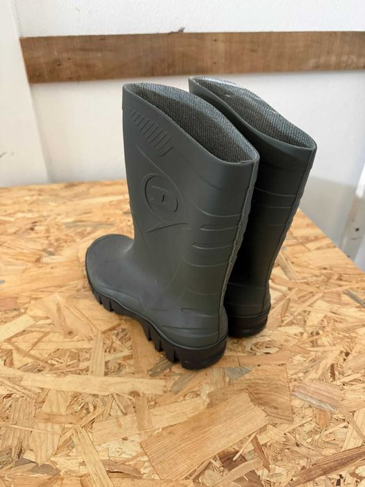 Bota PVC Dunlop (2 modelos- Cano médio & alto)