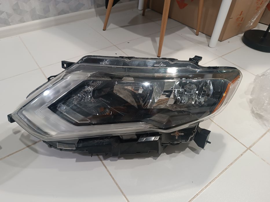 Фары нисан Rague