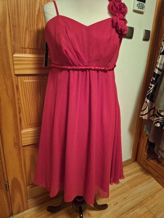 Nowa wieczorowa sukienka r.46