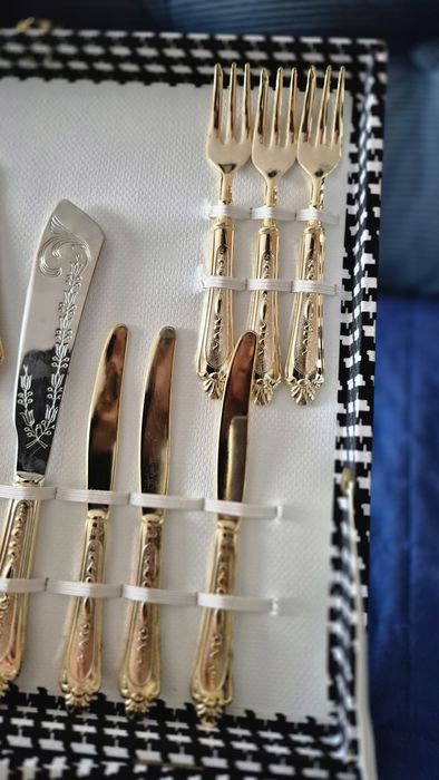 Conjunto de talheres dourados folheados a ouro + prato Limoges, novo