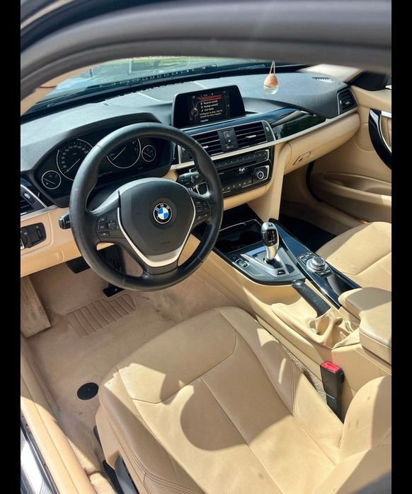 BMW 330e Luxury Line – 252 cv – 2016  plug-in particular
