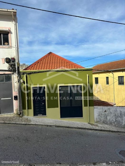 llha com 6 Habitações em Vila Nova de Gaia – Junto ao Metro