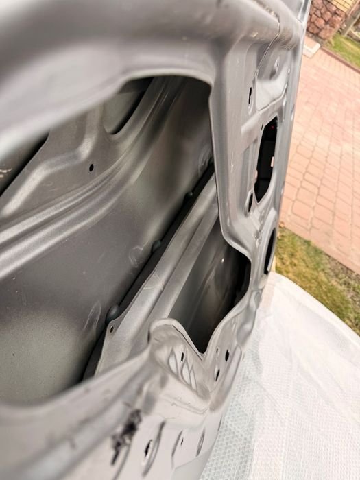 Hyundai Ioniq 5 двері колір T5R