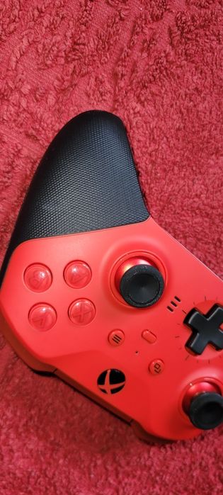 Геймпад беспроводной Microsoft Elite Series 2 Core красный (