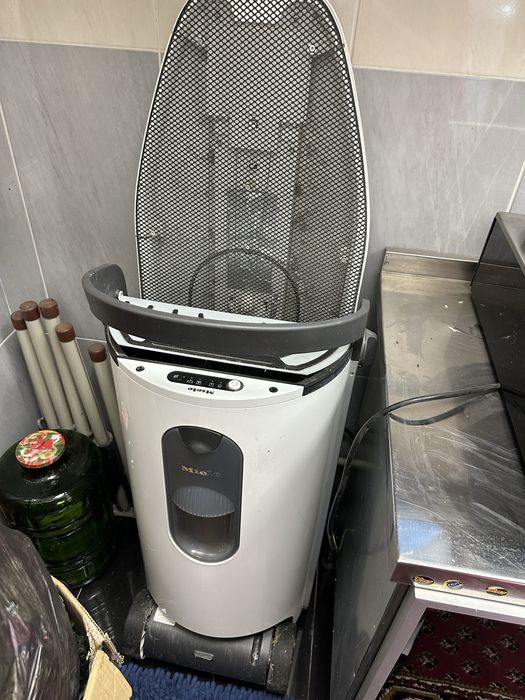 Продам оригинальную гладильную систему Miele FashionMaster.