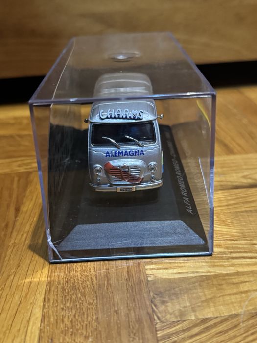 Vendo miniatura Alfa Romeo Romeo 2 (Charms / Alemagna) de 1959