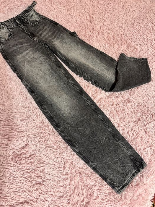 Джинси жіночі Bershka 32 baggi