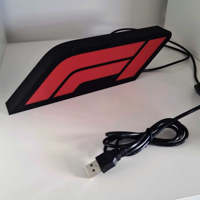 Candeeiro Formula 1 com Conexão USB