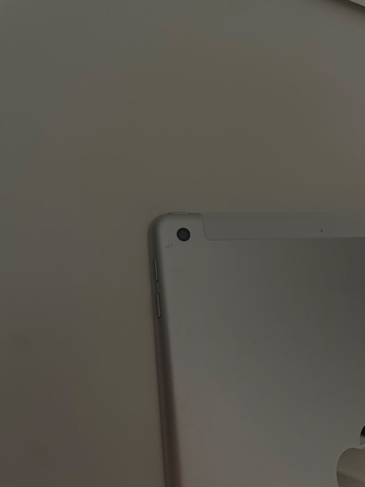 Ipad sexta geração (32G)