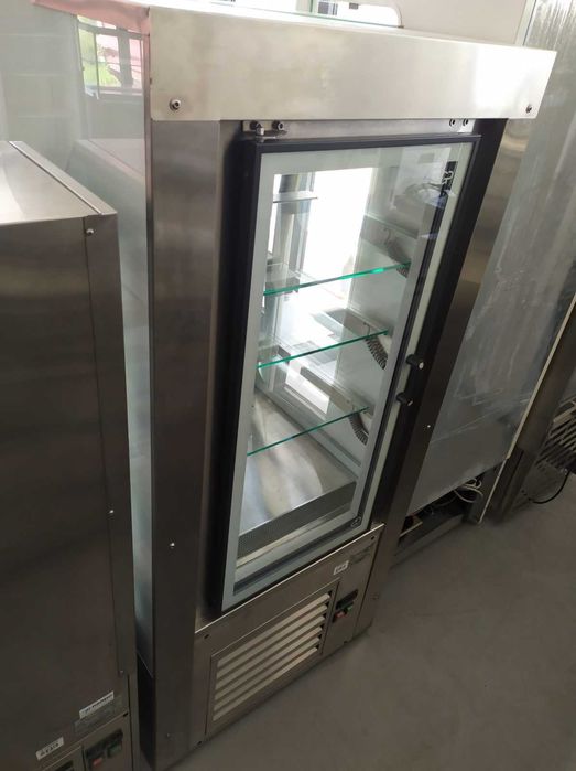 Solidna witryna chłodnicza 75 cm szerokości / GP Production