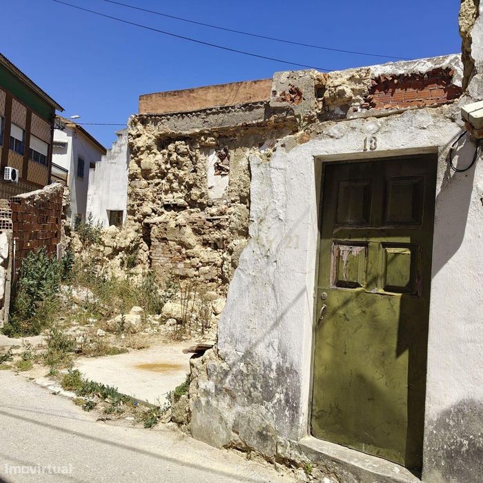 Ruína com Projeto de Moradia T3 | Ribeira Ruiva, Torres Novas