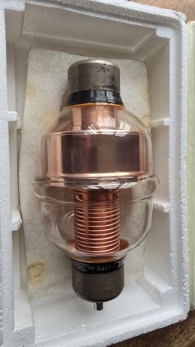 Kondensator próżniowy 20-1000pf 10kV