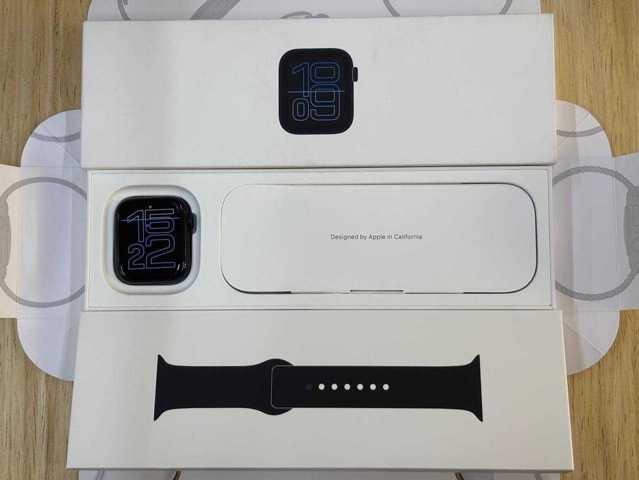 /8513/ Openbox Apple Watch SE 3 GPS 44mm Midnight Sport Band - M/L (MEP34) MEHC4 MEH94 MEP94 MEPC4