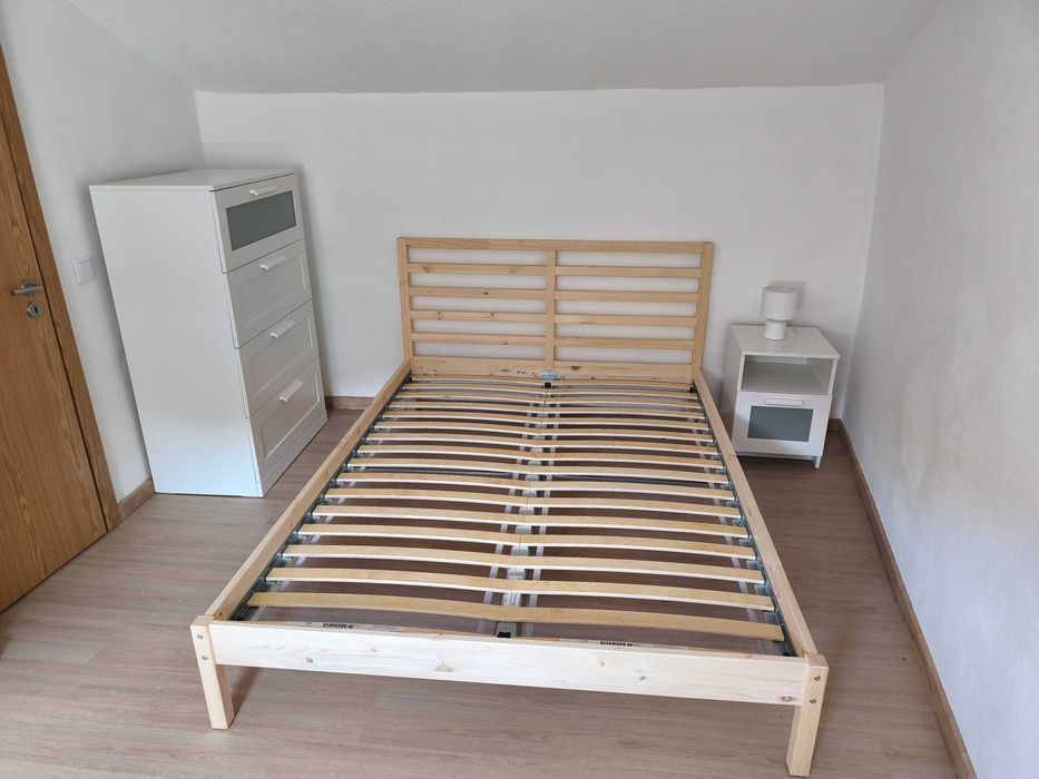 Aluga-se pequena moradia T2 mobilada – Canas de Santa Maria