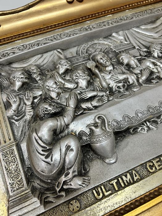 Ultima ceia aluminio antigo e em relevo