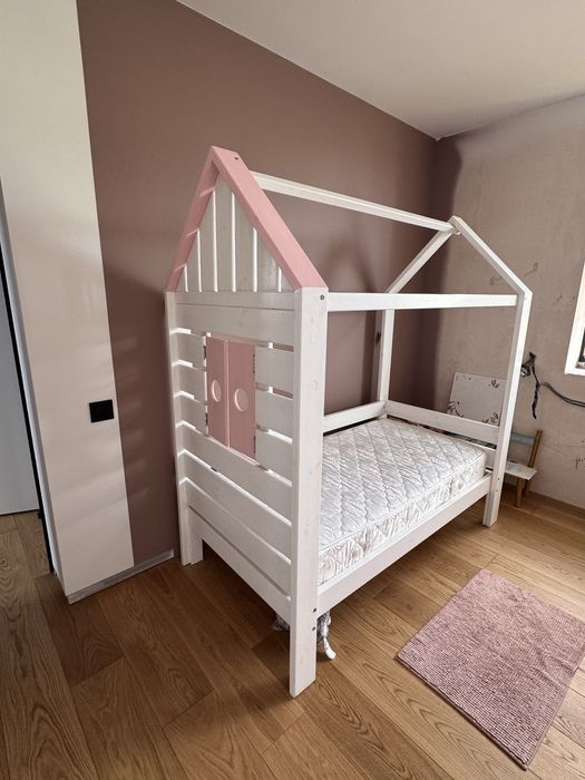 Продам дитяче ліжко з ортопедичним матрацом