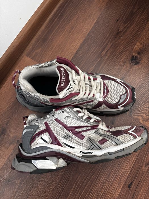 Balenciaga runner burgundy 44