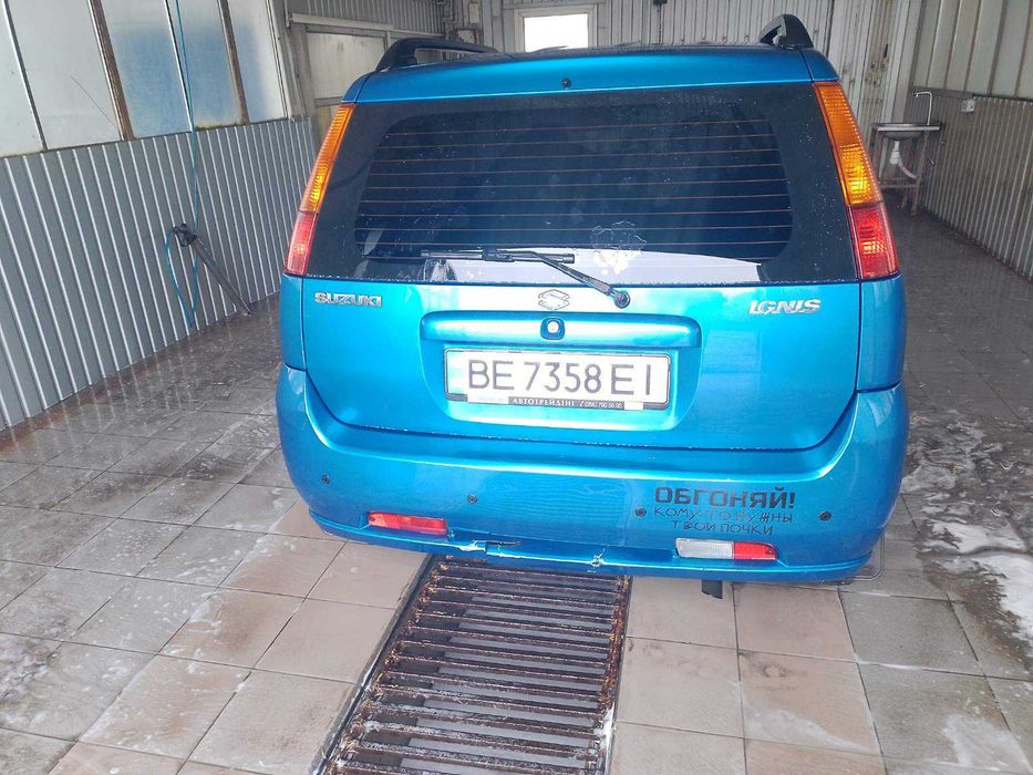 Сузукі Ігніс 2004