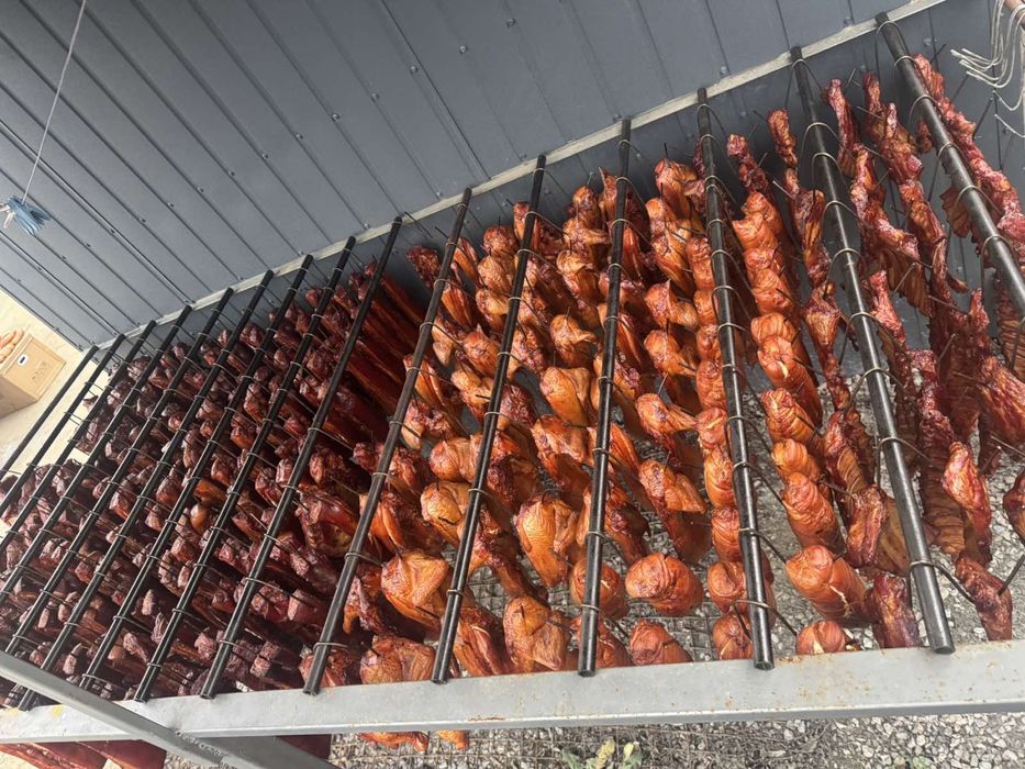 Копчене мя‘со/курка на дровах