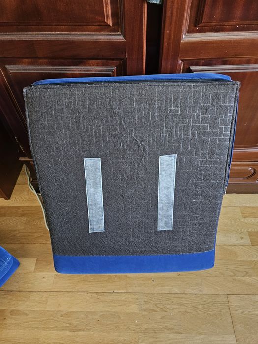 Sofa/Cama Azul veludo