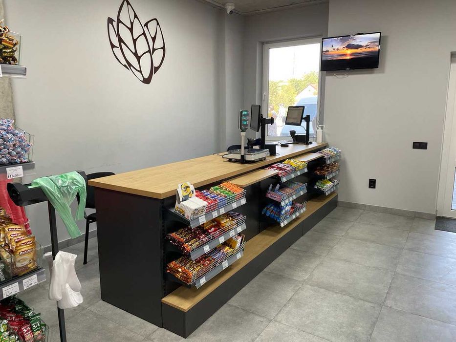 Стелажі, холодильники, прикасові зони