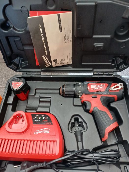 Kit Milwaukee M12 com mala
