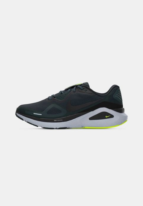 Sapatilhas Nike Structure 26 Wide tam. 43 (ABSOLUTAMENTE NOVAS)