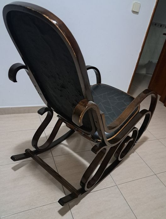 Cadeira de baloiço antiga