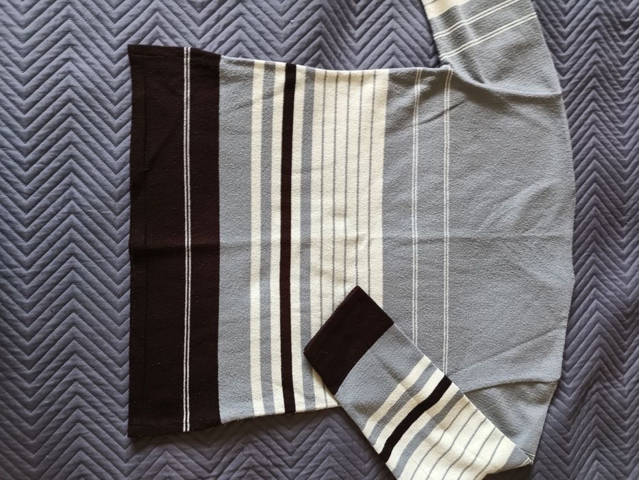 Sweter damski w paski