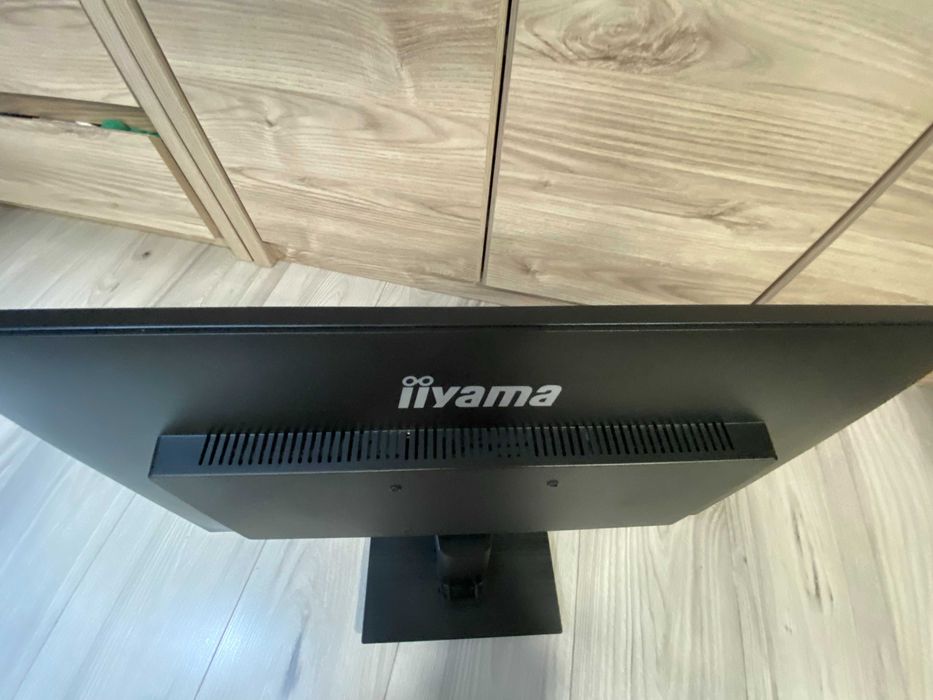 Monitor IIYAMA 75HZ